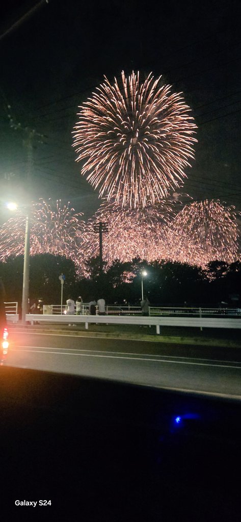Cookie0399's tweet photo. 花火見てきた！ https://t.co/7jDolYTLD0