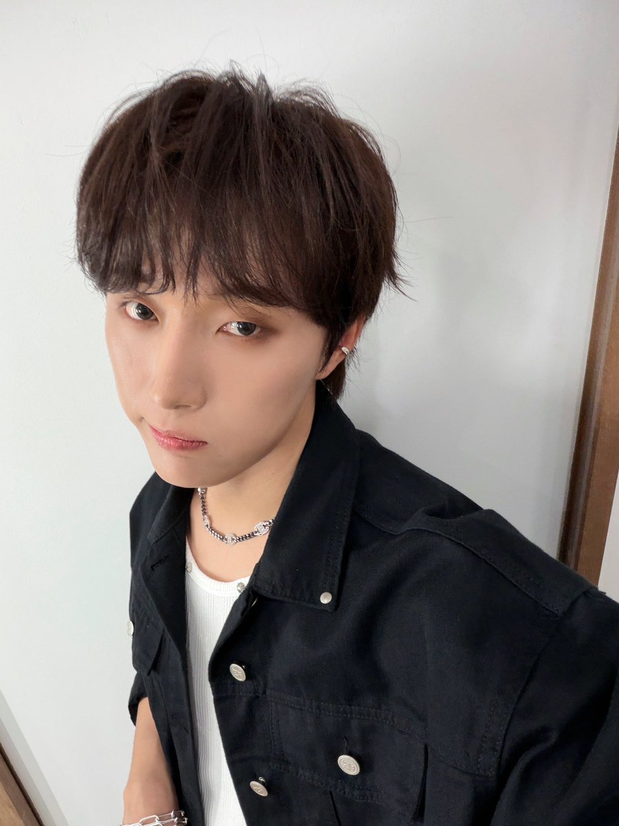OmegaX_members's tweet photo. [#OX]

오늘도 너무 재밌었다! 
최고! 

#OMEGA_X #오메가엑스
#재한 #JAEHAN https://t.co/pLHRy1xi1p
