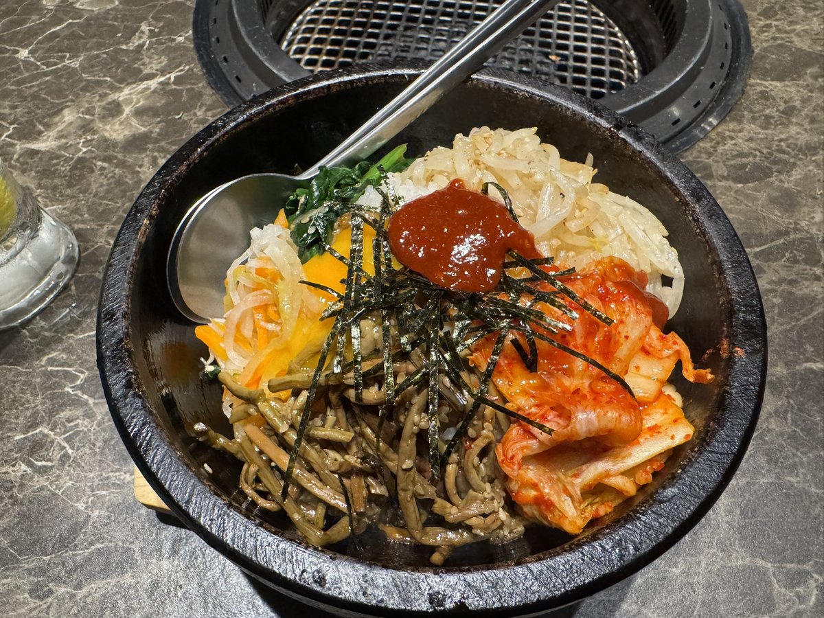 rafu_dog's tweet photo. 休日出勤のご褒美に、1人焼肉かましました
#ムニラジ写真 https://t.co/4OJRu5BEPs
