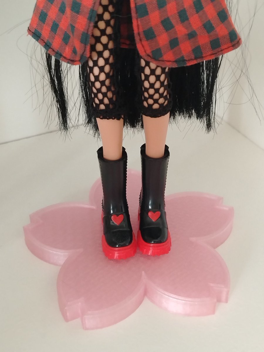 MineneJu's tweet photo. New Bratz stand design is Here. This Time i want to made sakura stand.
You can find my 3d print designs Here https://t.co/zyisFOIyzK

#doll #bratz #3dprint #stand #dollstand #sakura https://t.co/bGgix5GLAl