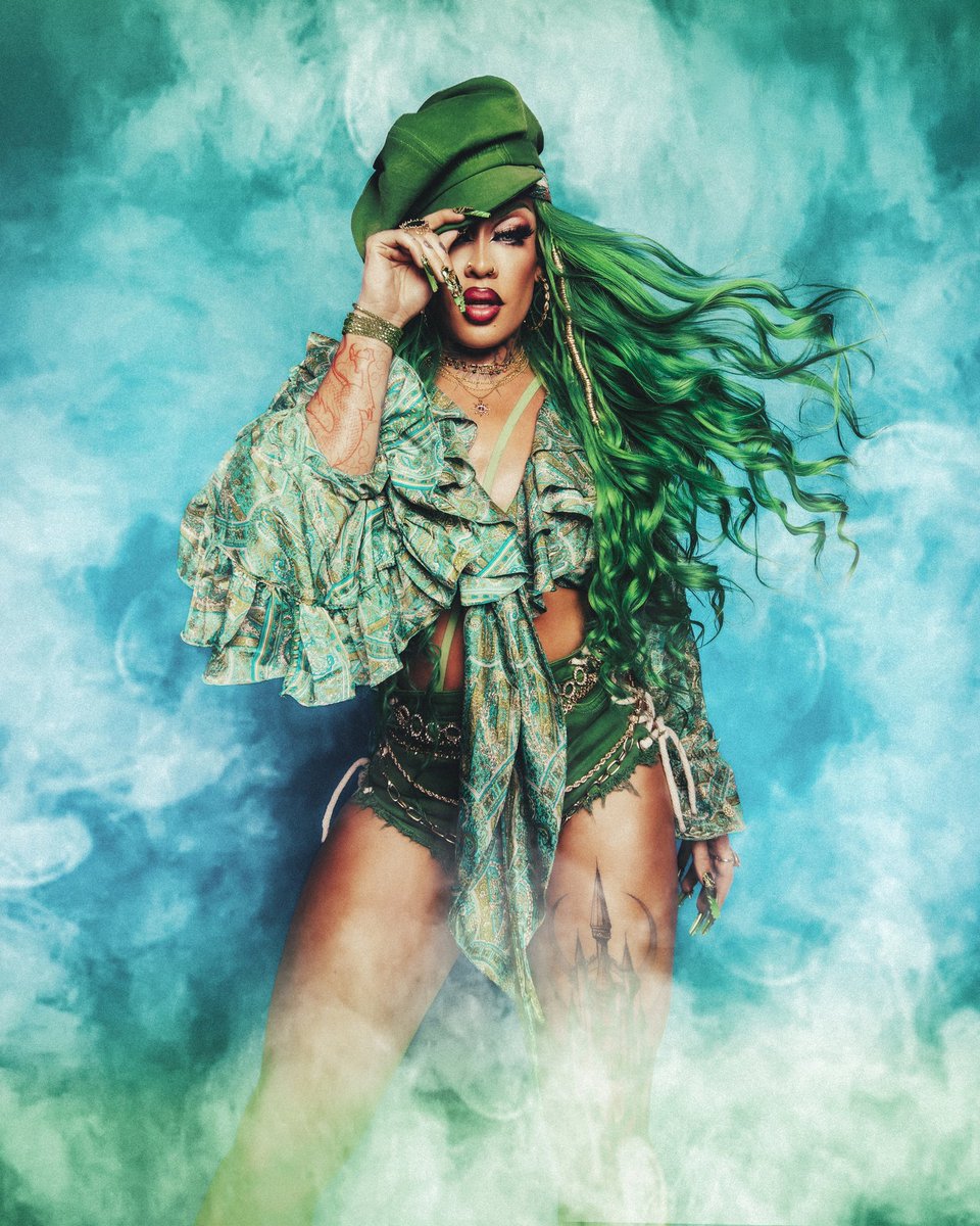 gloriagroove's tweet photo. já tomou O CHÁ hoje? então vai tomando que não vai se arrepender 💚🫖💨🔊✨ https://t.co/7D52012guK