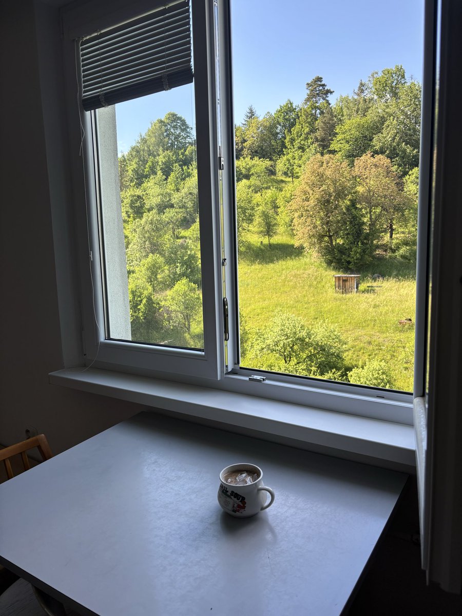 ____kec____'s tweet photo. Türkiye’de şu görüntü için ya eymir tarafında 80k kira ödeyeceksin ya da Artvin’li bi koca bulacaksın https://t.co/sAwqwOlvSq