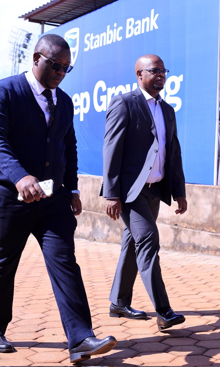 nicolas_balo2's tweet photo. But why would fufa president Eng Moses magogo skip a vital vipers sc  Uganda premier league coronation ceremony and then attends Uganda cup finals double standards must stop ✋️ https://t.co/qp11Kfkwyk