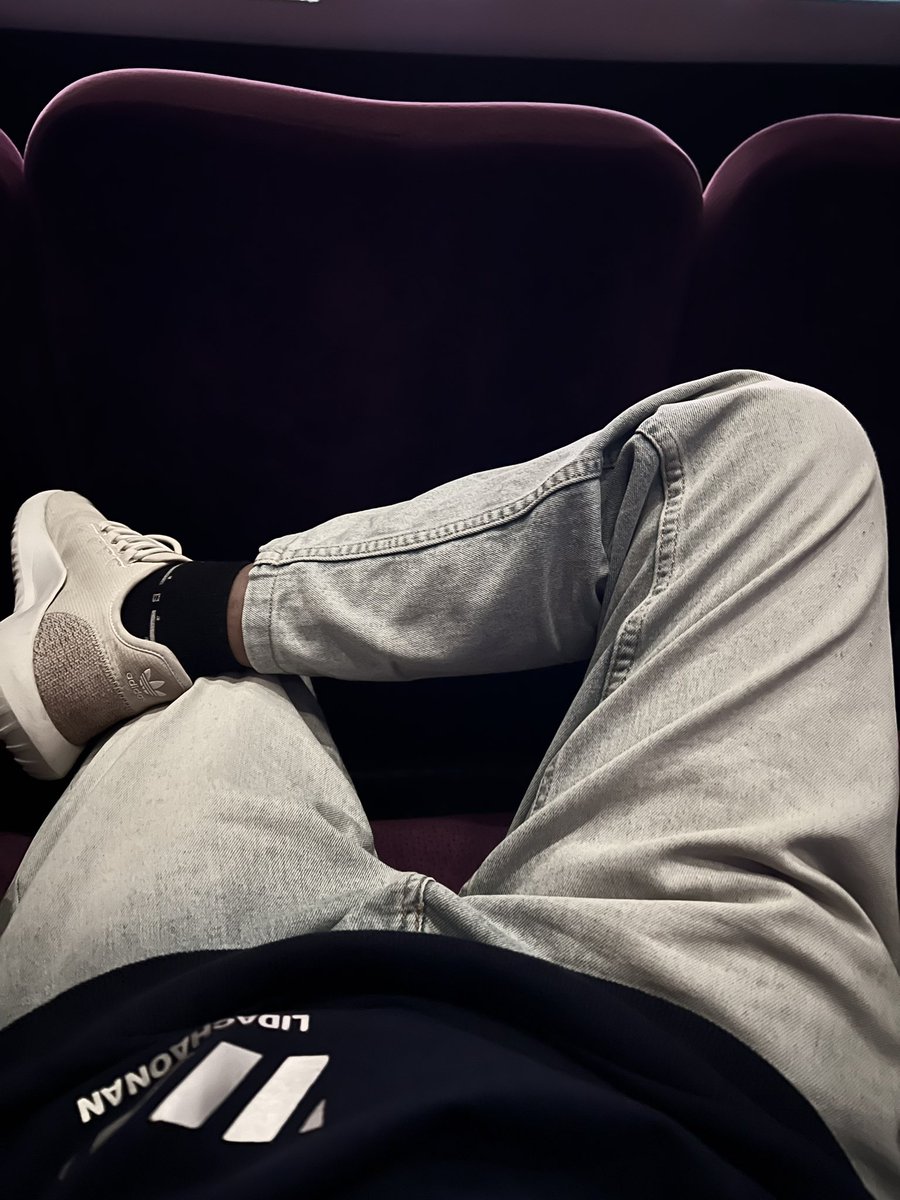 Darhedevil's tweet photo. Wandered out and surrendered to the spell of cinema. https://t.co/xCAr7ytsDd