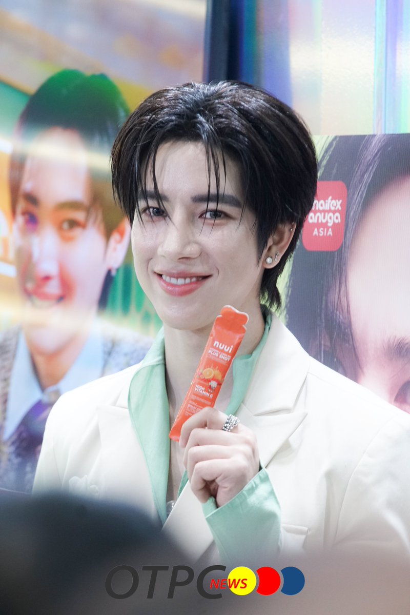 otpcnews's tweet photo. "แฟรงค์ ธนัตถ์ศรันย์" ร่วมงาน THAIFEX-ANUGA ASIA 2026 มหกรรมแสดงสินค้าอาหารและเครื่องดื่มที่ยิ่งใหญ่ที่สุดในเอเชีย

#Frankthanatsaran
#NUUIxThaifex2026
#THAIFEXAnugaAsia2026 
#NUUIWORLD https://t.co/yVi8QR34af