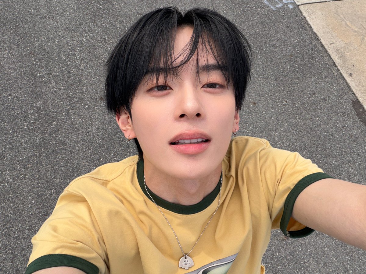 VERIVERY tweet media