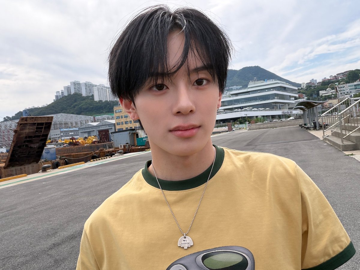 VERIVERY tweet media