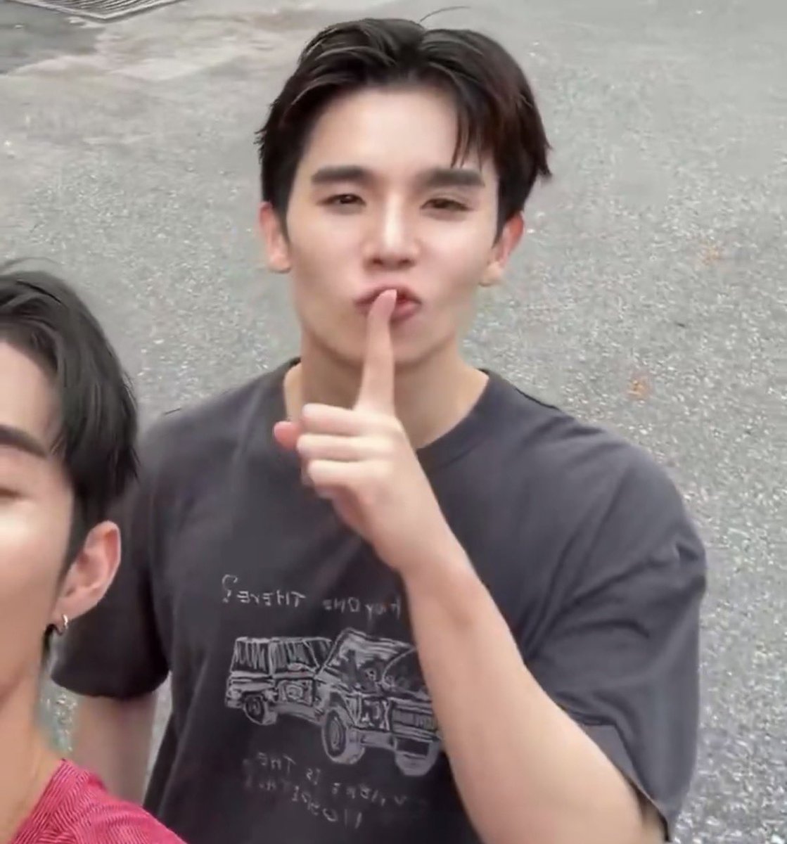 b𝑏𝑏 ⋆.ᐟ♡︎ྀི 🍀 tweet media