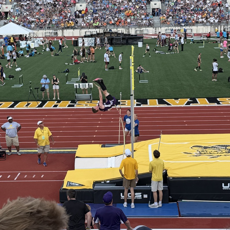 RV337's tweet photo. STATE RUNNER-UP! 

Xander Harding finishes as the 3A State Runner-Up in Pole Vault, clearing 14’0”! https://t.co/IctZLn8ZWT