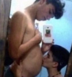 Pedrinhe_'s tweet photo. queria que o omni-man testasse o semen viscoso e grosso dele dentro do meu cuzinho pra saber se eu consigo gerar um viltrumita https://t.co/N6cs3ki7iG