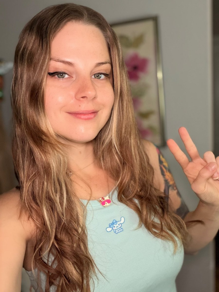Ashley tweet media