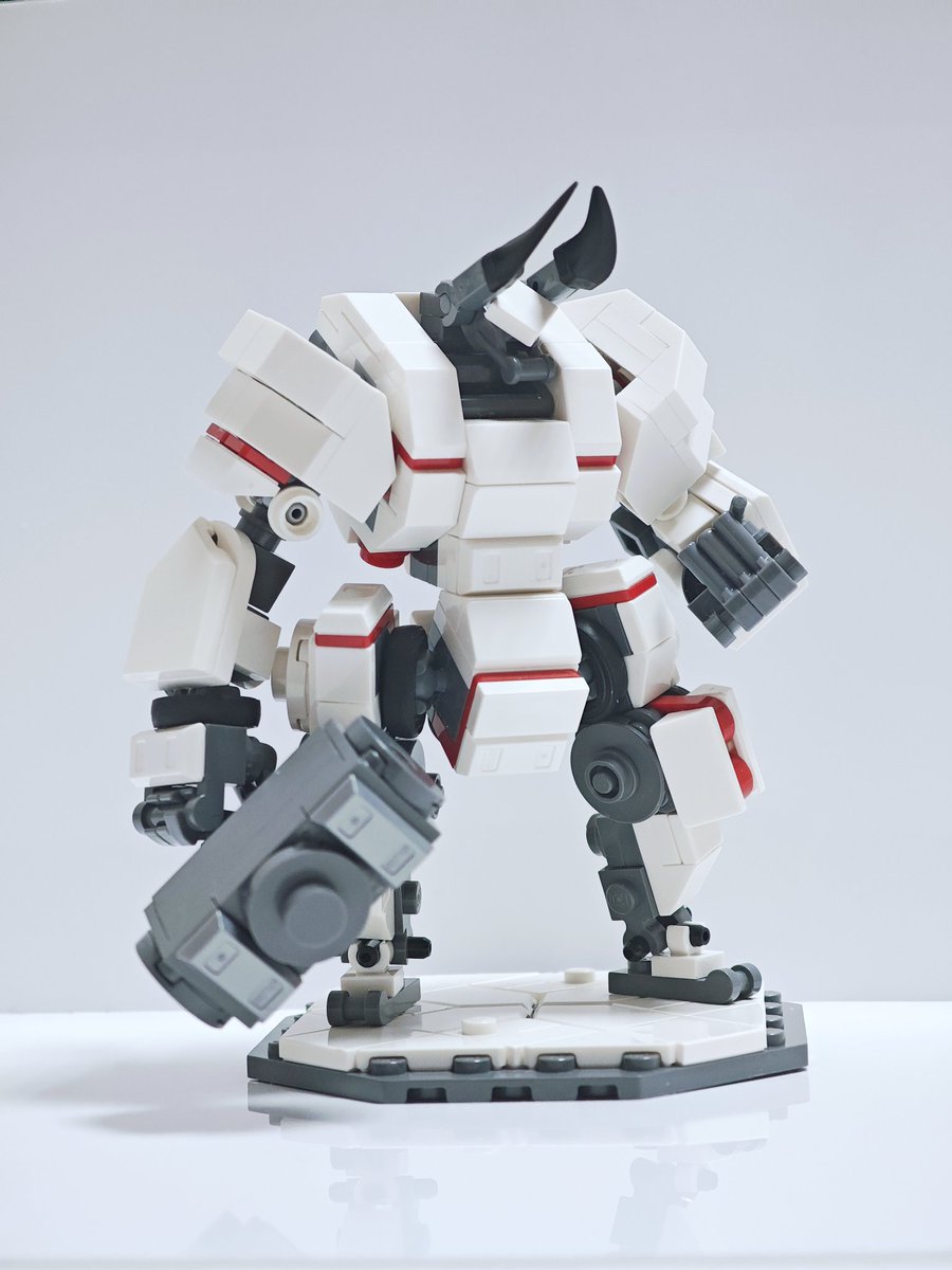 otto02220415's tweet photo. レゴロボで初めて挿し色入れてみたけど挿し色ムズいな🤖

#レゴ
#レゴロボ
#LEGO
#lego
#legomech https://t.co/t2cWHG5F3s
