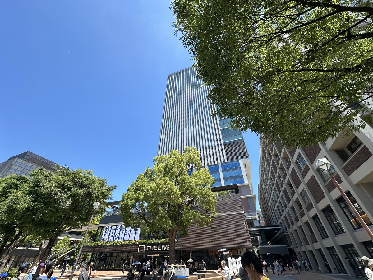 naomi4355's tweet photo. 暑かった土曜日

yokohama☀️

そしてハマフェスの会場も
熱かった
楽しかった

それぞれの週末の過ごし方
よこはま

#ハマフェス
#BASEGATE https://t.co/2wxLtIIUcK