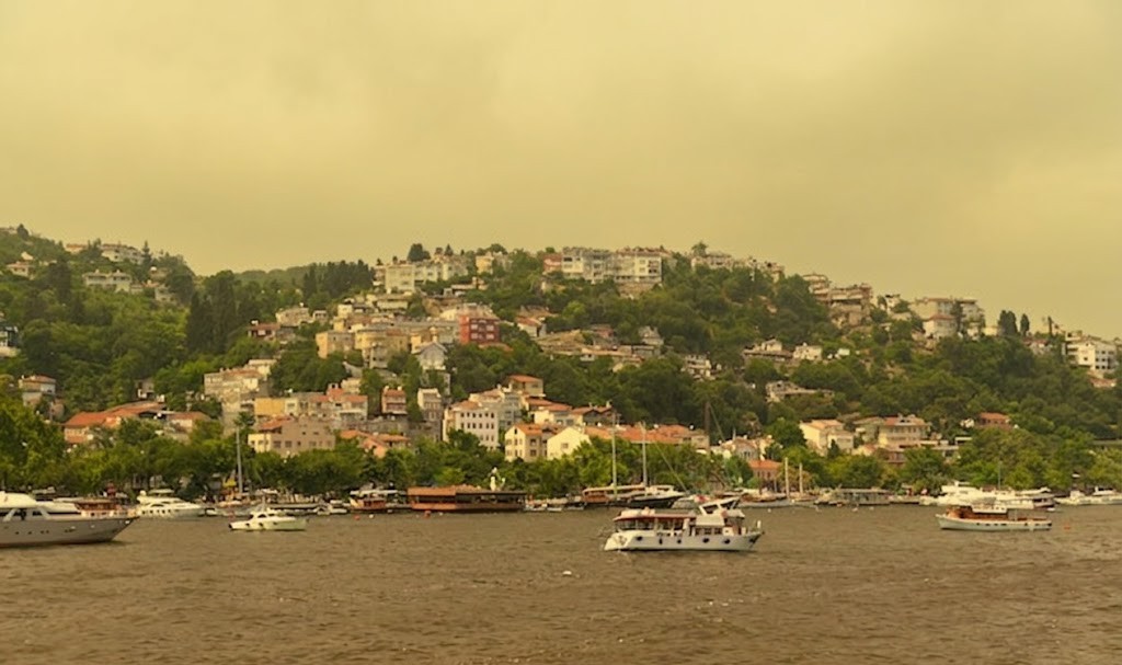CoalDroplet's tweet photo. İstanbul Boğazı anlık çekim ❤️❤️❤️ https://t.co/oxfNnm5Xvz