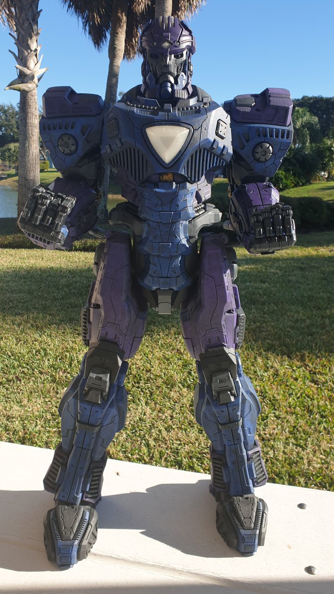 SameOldShane's tweet photo. Kicking the fires and lighting the tires. Brushing off the rust and starting a large project. Redoing a project when I was stateside, #3Dprinting JMSWORKS86's #xmen Master Mold Sentinel build over at https://t.co/VTmCxYVAaR. Starting now if I hit the right button. https://t.co/WWzi148JON