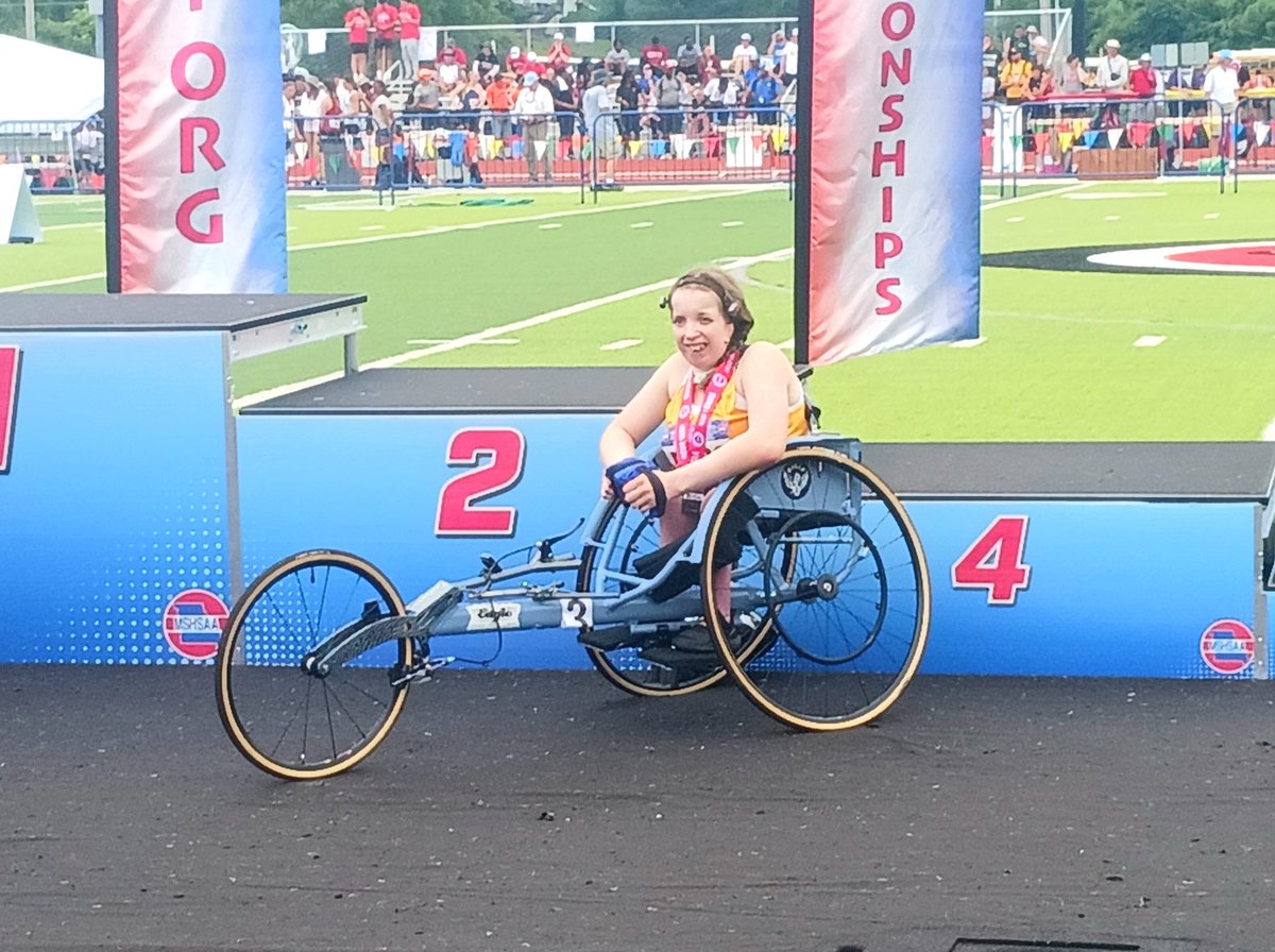 myCTsports's tweet photo. STATE RUNNER-UP.

Junior Lilly Morgan earns second in the para 400-meter dash for @LNEagleTF with a time of 1:30.85 in the Class 5 State Championships. https://t.co/AdS6SlA1Uo