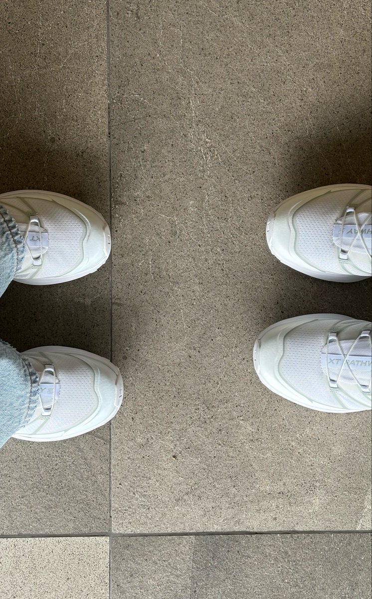 jessale__'s tweet photo. salomón en los zapatos 🗣️🗣️ https://t.co/hIdySA00rk
