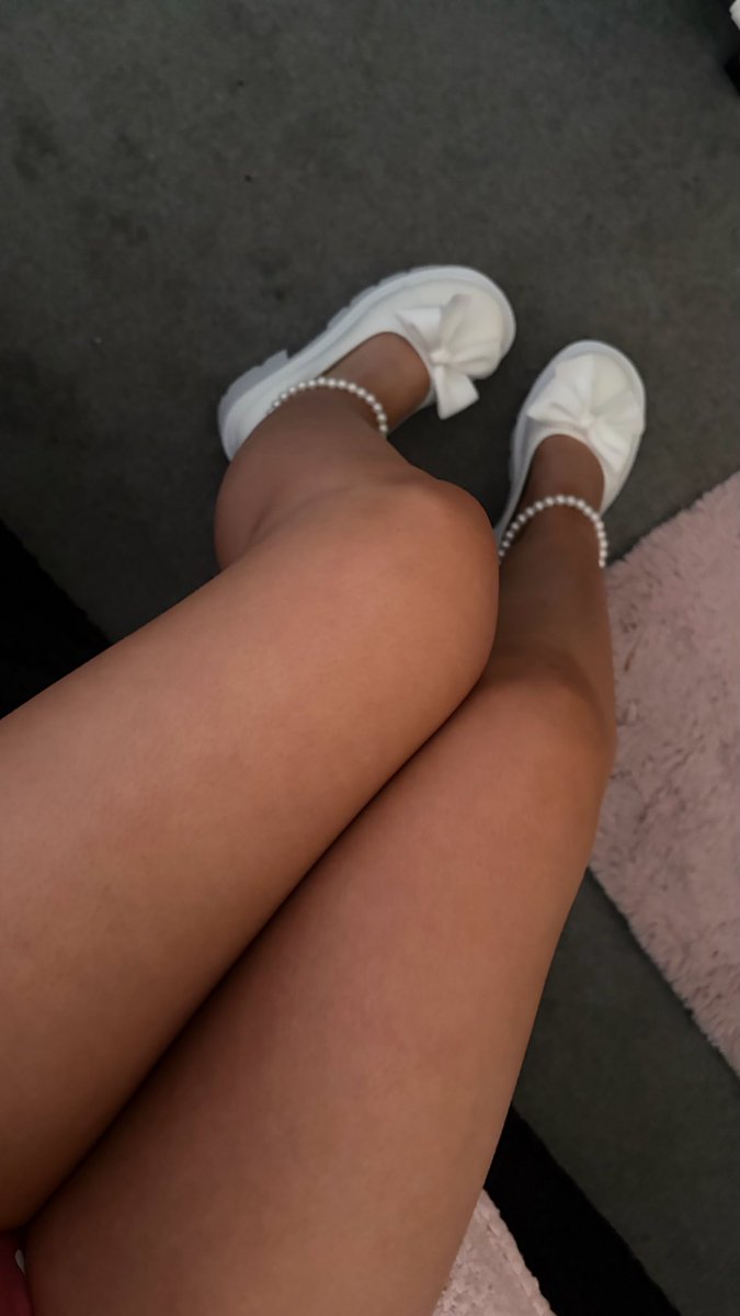 tinidollsiee's tweet photo. who likes my new shoes?? 🧁🧁 https://t.co/CuYlwN6XVD