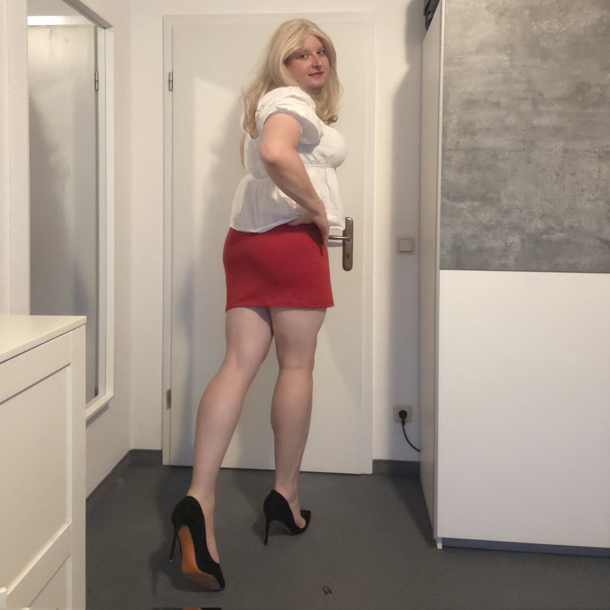 samcd5000's tweet photo. Feeling girly today 😘 https://t.co/JPQBBi295i