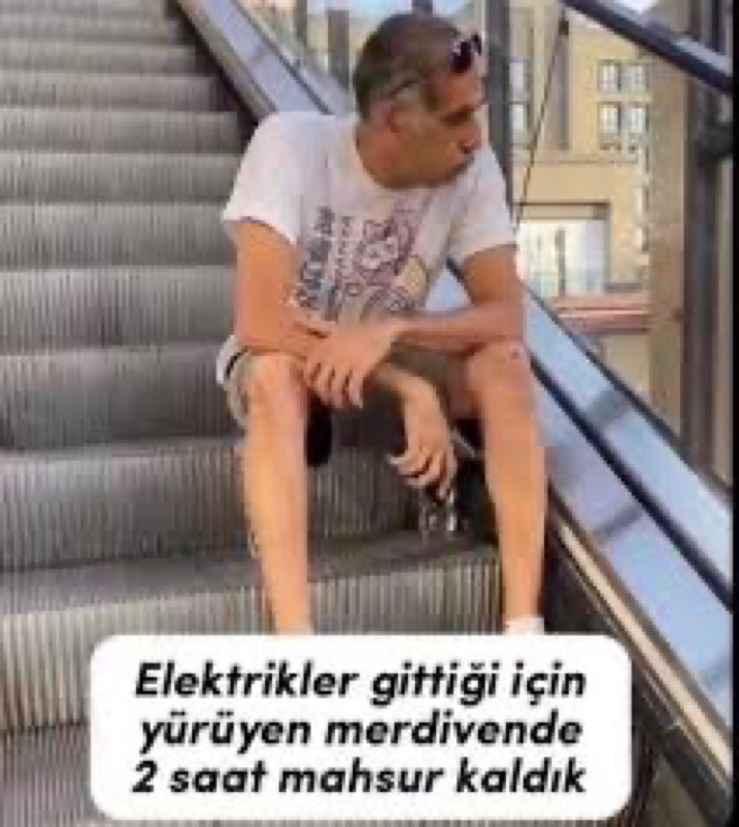 yza tweet media