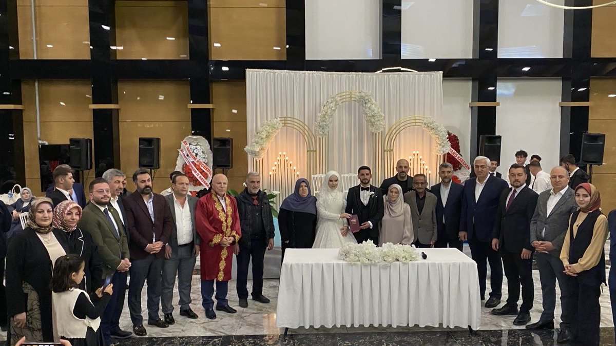 Mehmet Emin Öz tweet media