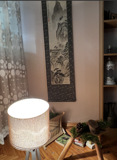 MetanoiaOC's tweet photo. Joy and abundance enter homes where peace resides. And the soul needs sacred space. So, cleanse the past, step forward with the right foot, and light the candle of clarity.

#HouseReset #EnergyReset #FengShui #BlueMoon #Abundance #GoodbyeClutter #KarenKingston https://t.co/665reuj5Lk