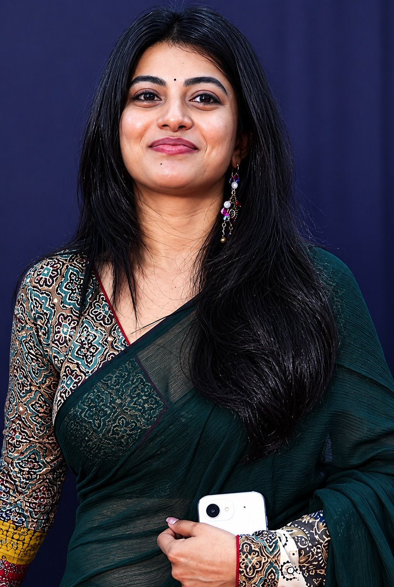 ffcinema_com's tweet photo. Kayal Ananthi 

#ffcinema #actress #sareevibes #kayalanandhi https://t.co/ZFa4Cnnd9E