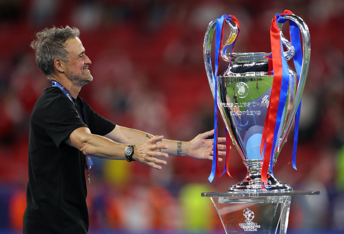 lluis7bou's tweet photo. Yo me voy a alegrar toda la vida por los éxitos de Luis Enrique.

Aunque sea con el PSG.

Uno de los más grandes. https://t.co/pQfuHlJce2