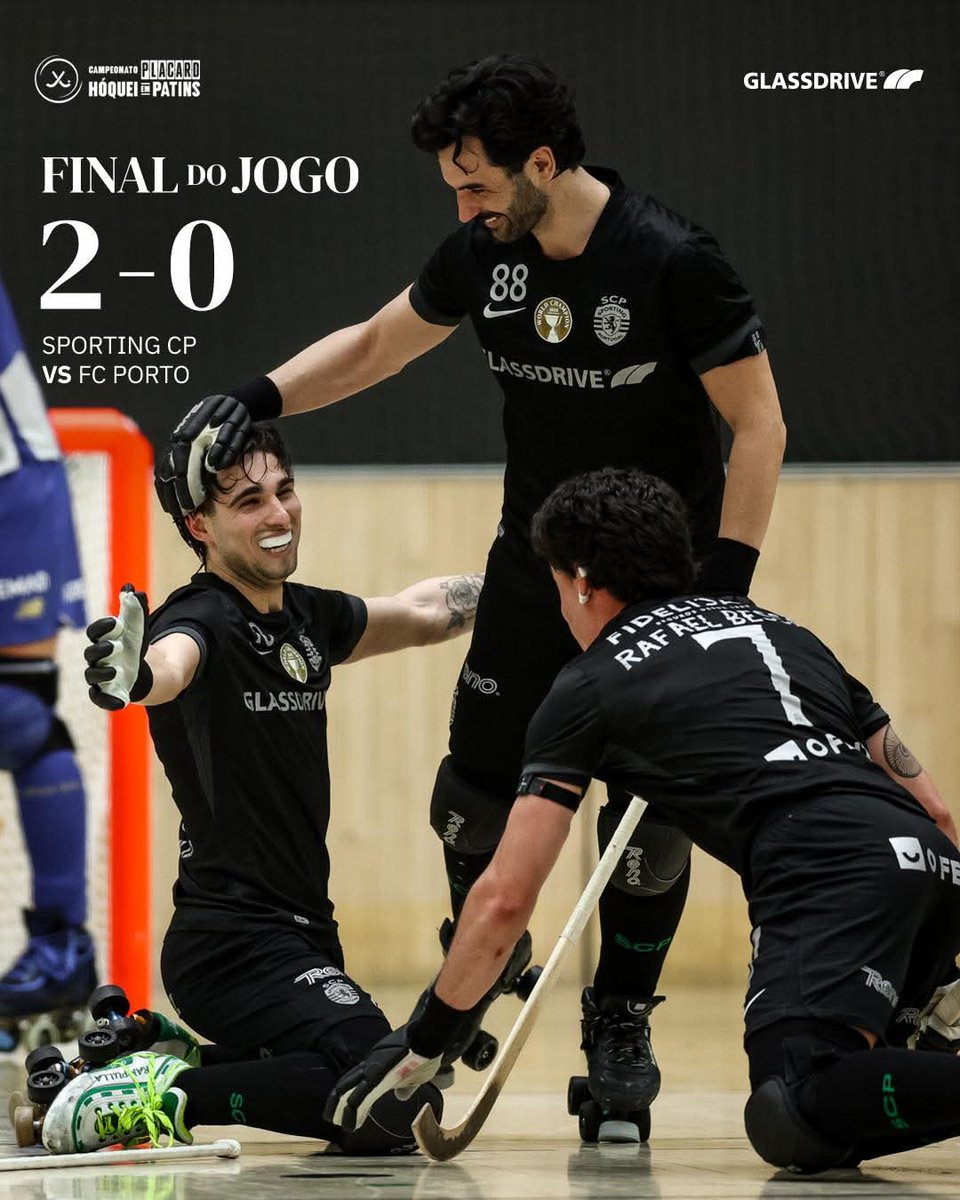nucleo_scp_bcl's tweet photo. BACK to BACK! Os Leões do #HóqueiSCP voltam a vencer nas meias-finais do Campeonato Nacional ⚔️
🏑 Facundo Bridge e Danilo Rampulla.
#SCPFCP #SportingCP #NúcleoSCPBarcelos https://t.co/ZxZQiRLiSE