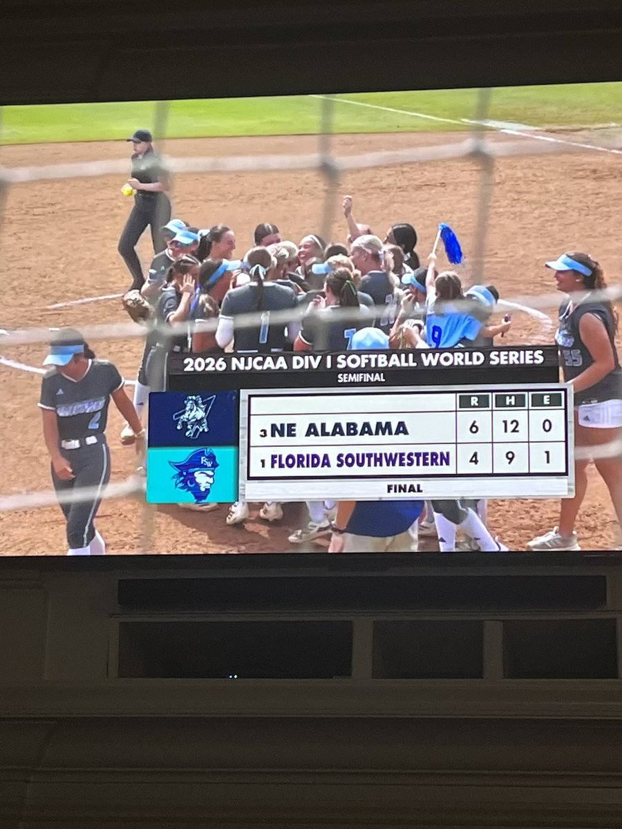 AddisonJ2027's tweet photo. Let’s Gooooooo one more Mustangs!!!!! Congrats!!! 
@JoeGuth08812179 
@Jkolaitis33
@courtnay_foster https://t.co/n5CoFczMha