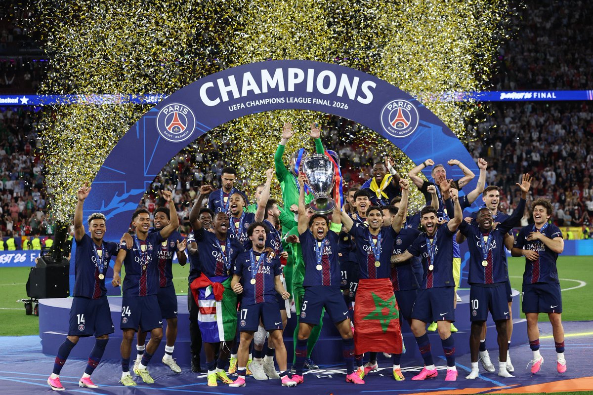 URobs's tweet photo. BACK TO BACK 🏆🏆 https://t.co/wXiTSnlbYE