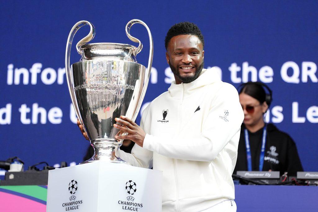 ETMediaNG's tweet photo. Only three Nigerians have ever won the UEFA Champions League:

🏆 Kanu Nwankwo (Ajax, 1995)
🏆 Finidi George (Ajax, 1995)
🏆 John Mikel Obi (Chelsea, 2012) https://t.co/i33I5CgQF3