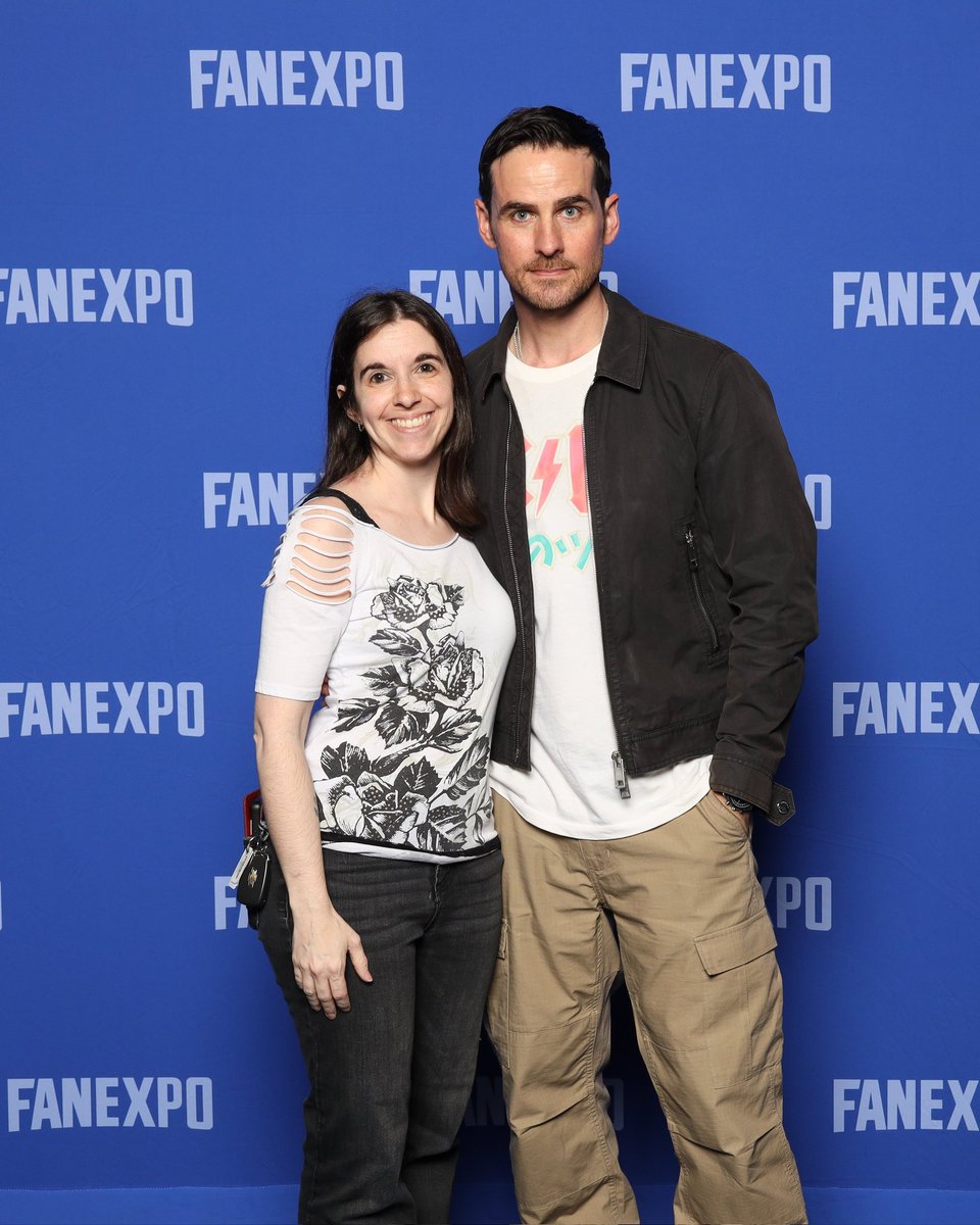 MistiJorges's tweet photo. @fanexpodenver All of these. 😁 (I know one isn't a photo op but I love that picture.) https://t.co/t3IeHIY8e6