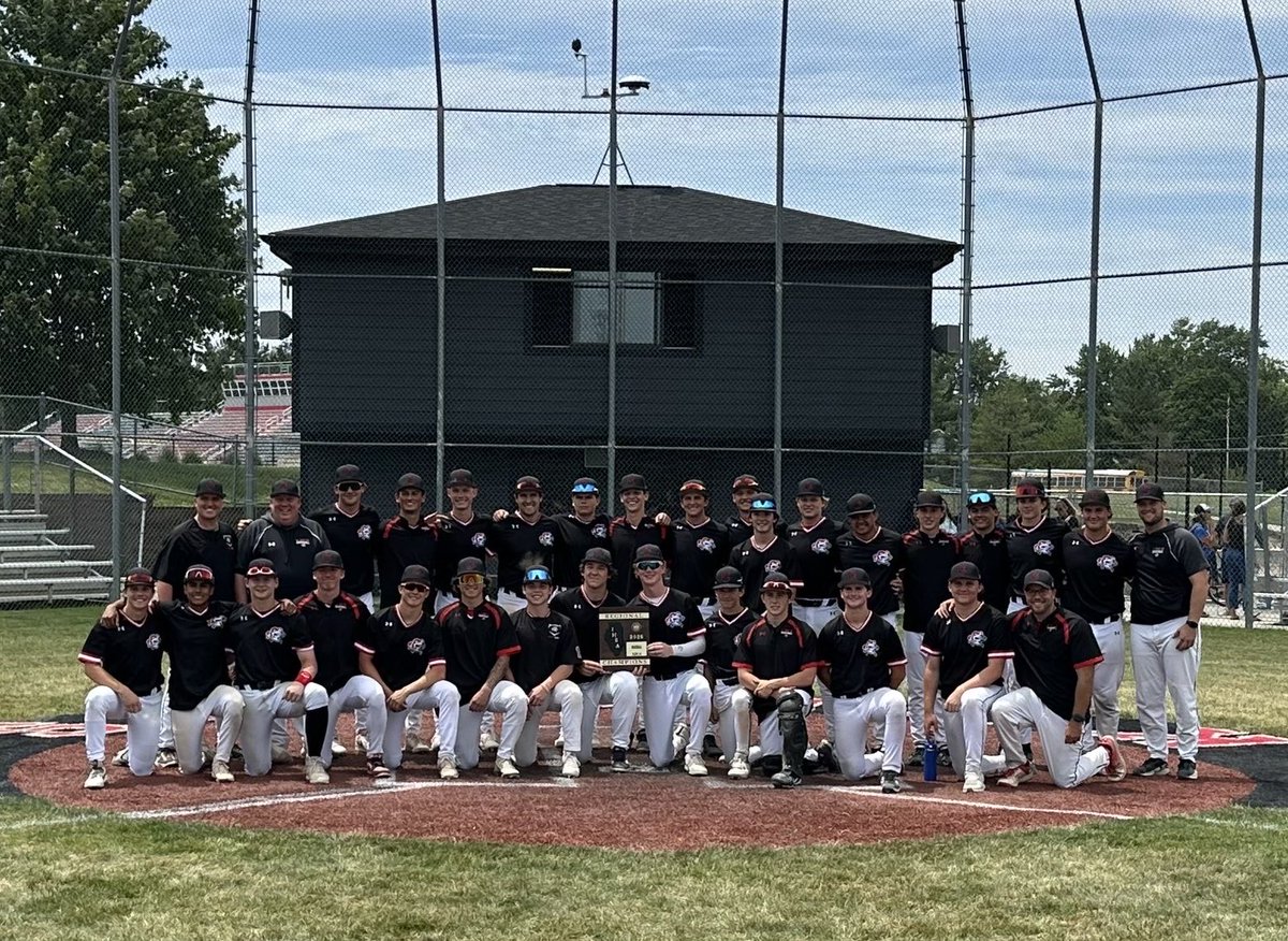 owen_novak_'s tweet photo. Regional champs @LWCBASE ! https://t.co/YBQZplNKpg