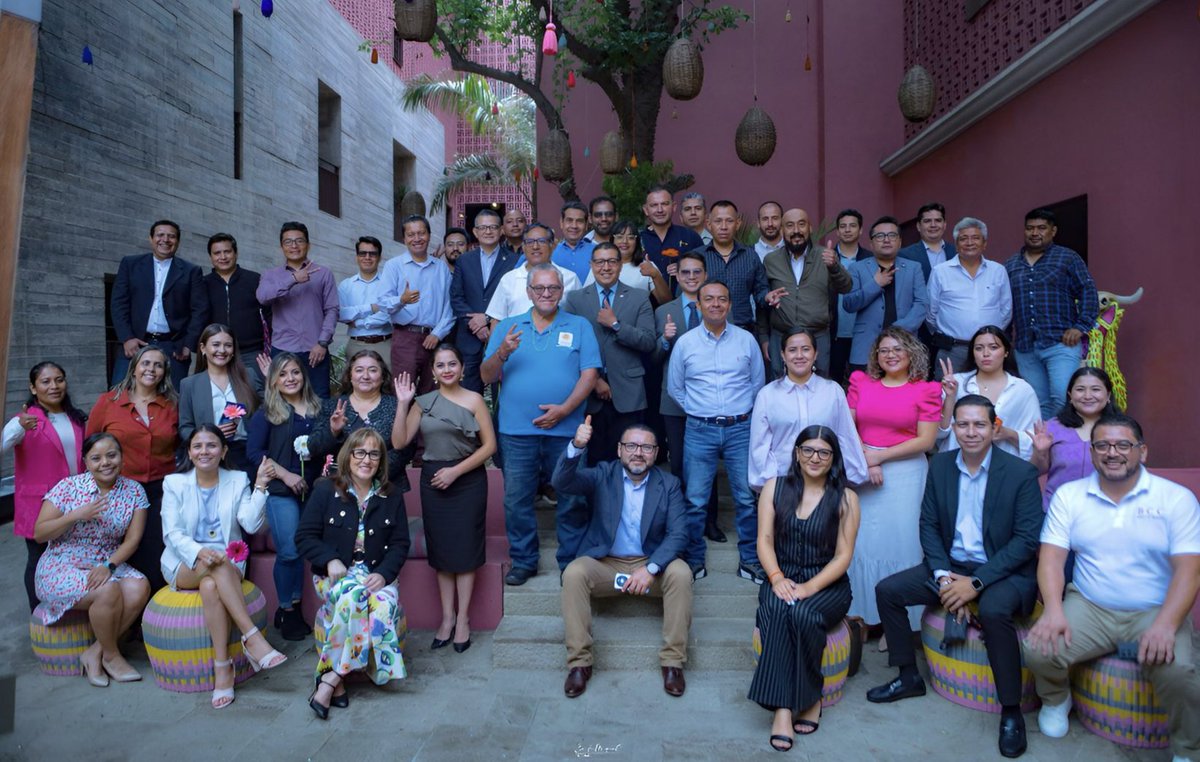 MunicipiosDT's tweet photo. Sinergia Empresarial impulsa la vinculación del sector productivo en Oaxaca a través de Networking, capacitación y oportunidades.

https://t.co/3WRz3mwz8u https://t.co/Zd7fbfBMzm