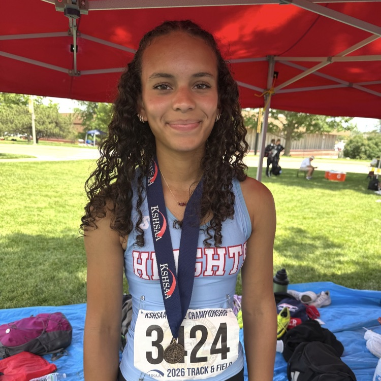 SHHSThunderbird's tweet photo. Freshman Tanesia Johnson finished in 6th place in the 100 meter dash. Congratulations, Tanesia! #tbirdproud https://t.co/tsEAzBg7Jg