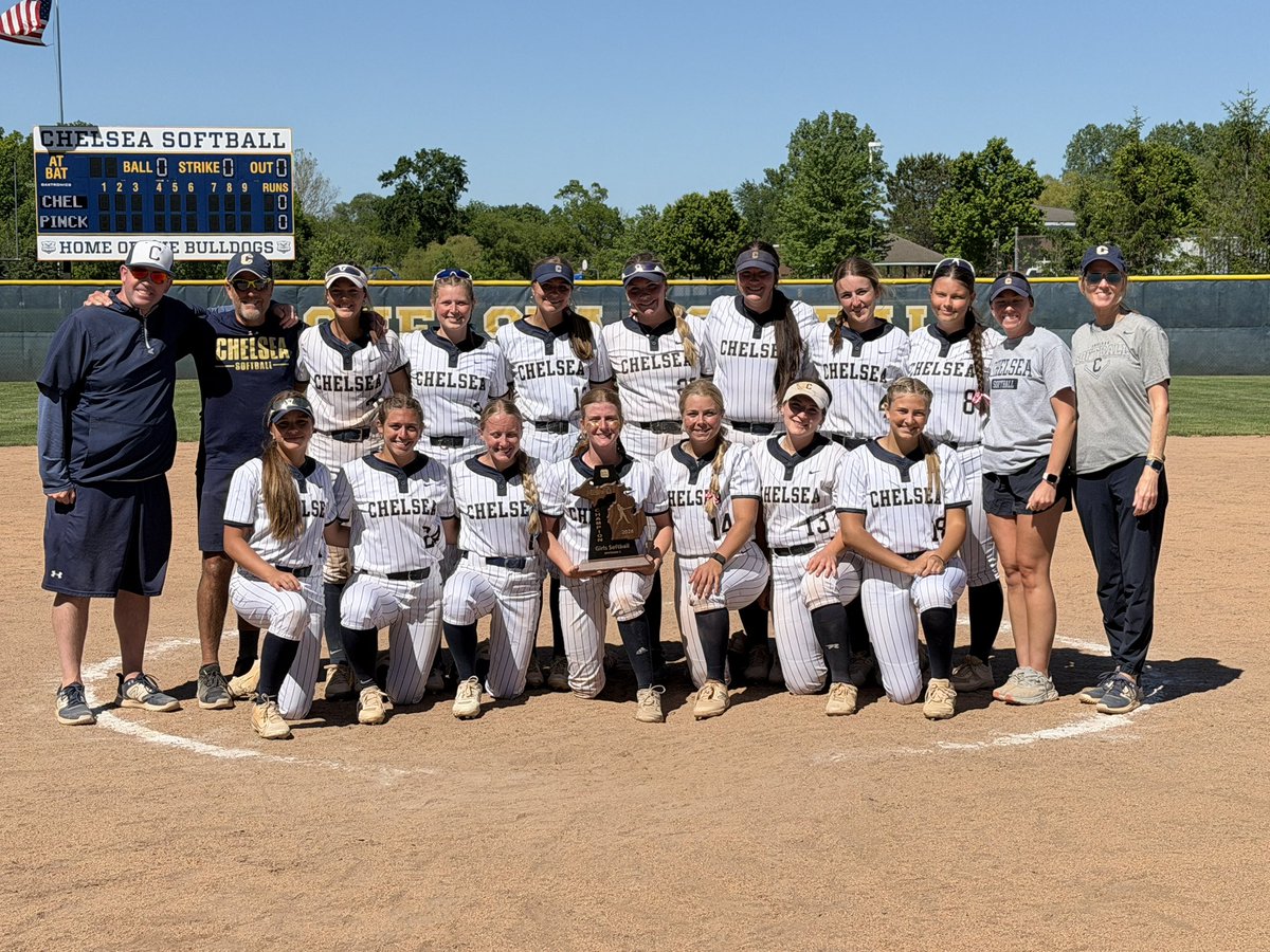 ChelseaBulldogs's tweet photo. District Champs!! @dawg_softball https://t.co/U2ZE6mYOng