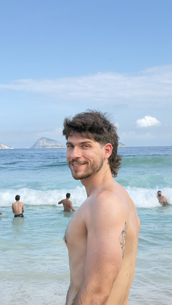 ferwhite's tweet photo. 2020 / 2026
serio gente a vida é um sopro ……. https://t.co/Nhg2rL4cCf