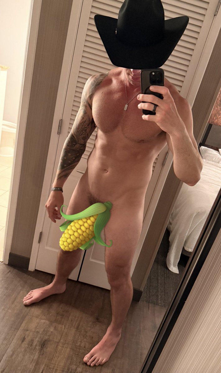 countryboy_jock's tweet photo. Back in NYC x2 this month. https://t.co/iBHd9UdMDT