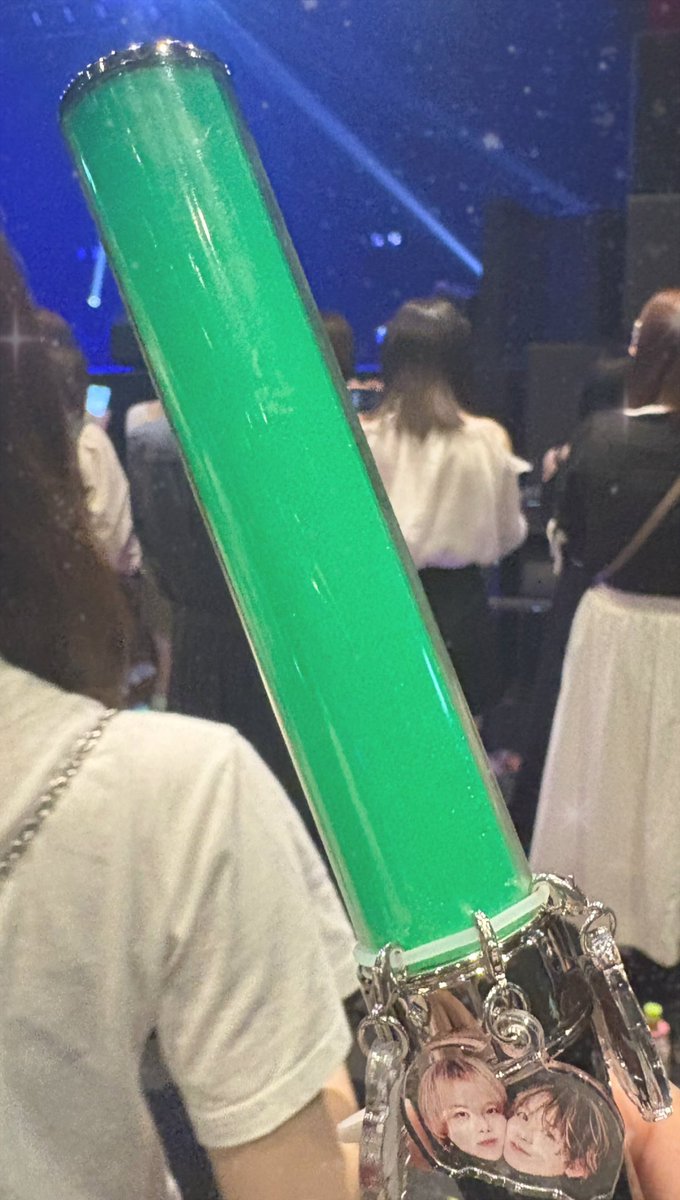 20041016com's tweet photo. 2026.05.29.

ぼっちねおん🧬💚からの本推し現場🧡(💙)

招待受けてくれたお友達のおかげで
無事に欲しい特典受けれました😣🫶🏻
ありがとうございましたっ🙇🏻‍♀️❤️‍🔥 https://t.co/GpgXmT6pUO