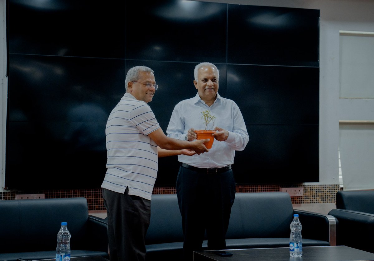 IPSBhushanKumar's tweet photo. From pressure to purpose: sharing practical insights on stress management and resilience with faculty at VNIT. https://t.co/aKnBBVKcFx