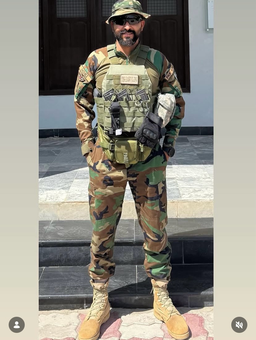 markhorpakoff's tweet photo. Happiest birthday sir ! In Jannah 
We miss you deeply 🥀
Major Moeez Abbas Shaheed 🇵🇰 https://t.co/ppUYIPegtb