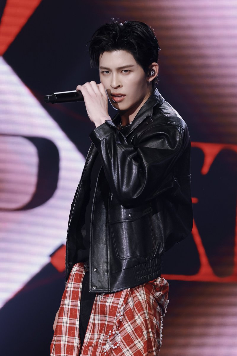 ミュージシャン m 🫵🏻 JASPER 1ST MUSICONSG #GMMTVMUSICONSINGAPOREDAY1 #ppnaravit