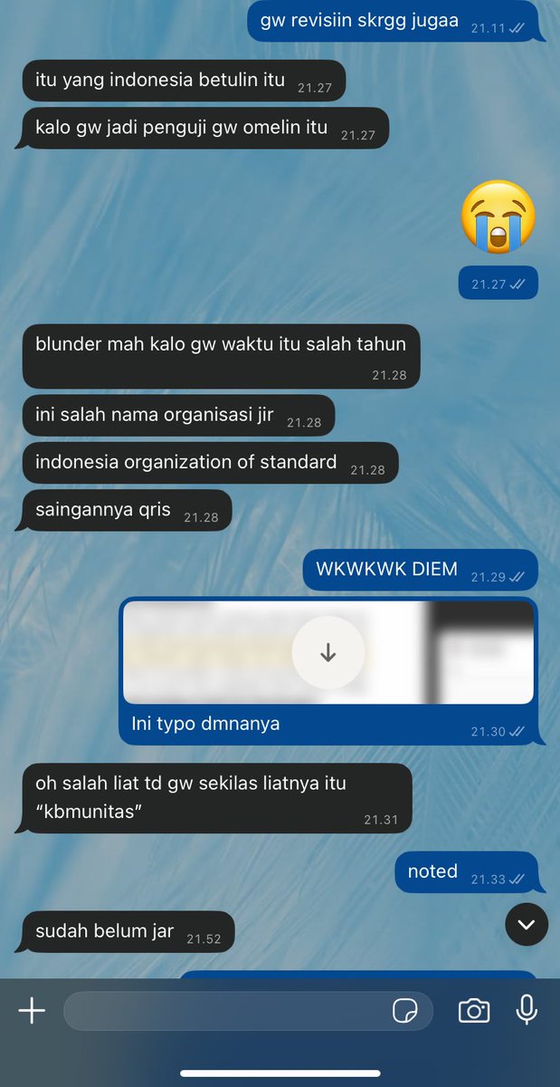 theonlylangit's tweet photo. titik terendah gw, skripsi kamu kaya “AU” https://t.co/thVw6kGidJ