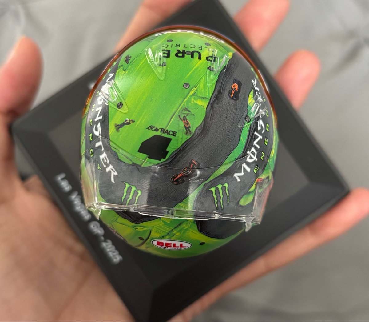 lnfourss's tweet photo. MY LANDO 150 RACES MINI HELMET FINALLY CAME!!!!!! SO CUTE https://t.co/1lMXcozgcT