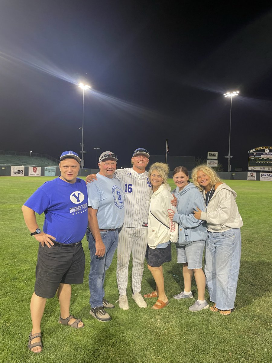 ZaylunFenn8's tweet photo. What an honor it was to be a Salt Lake bruin these past 2 years! I’m so grateful for the opportunity to develop and grow while I was there! 

Sophomore RHP season stats
30.1 IP 
24 SO 
3.86 ERA 
1.35 WHIP 
W-L 3-2 
B/AVG .198

@slccbaseball @SLCCCoachG @2YearBaseball #uncommited https://t.co/KlgSdx3xXY