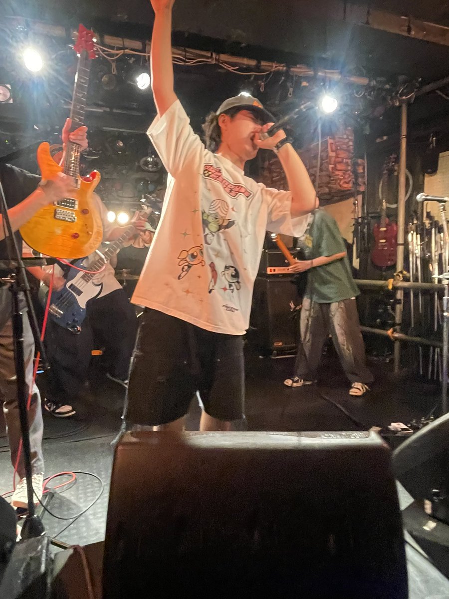 masnobumusoliv1's tweet photo. このバンドは
みんなに好かれてほしいですね
また曲でたらインスタでも深掘りしますが
どの場面でも映えると思います https://t.co/dtN7G0icCx