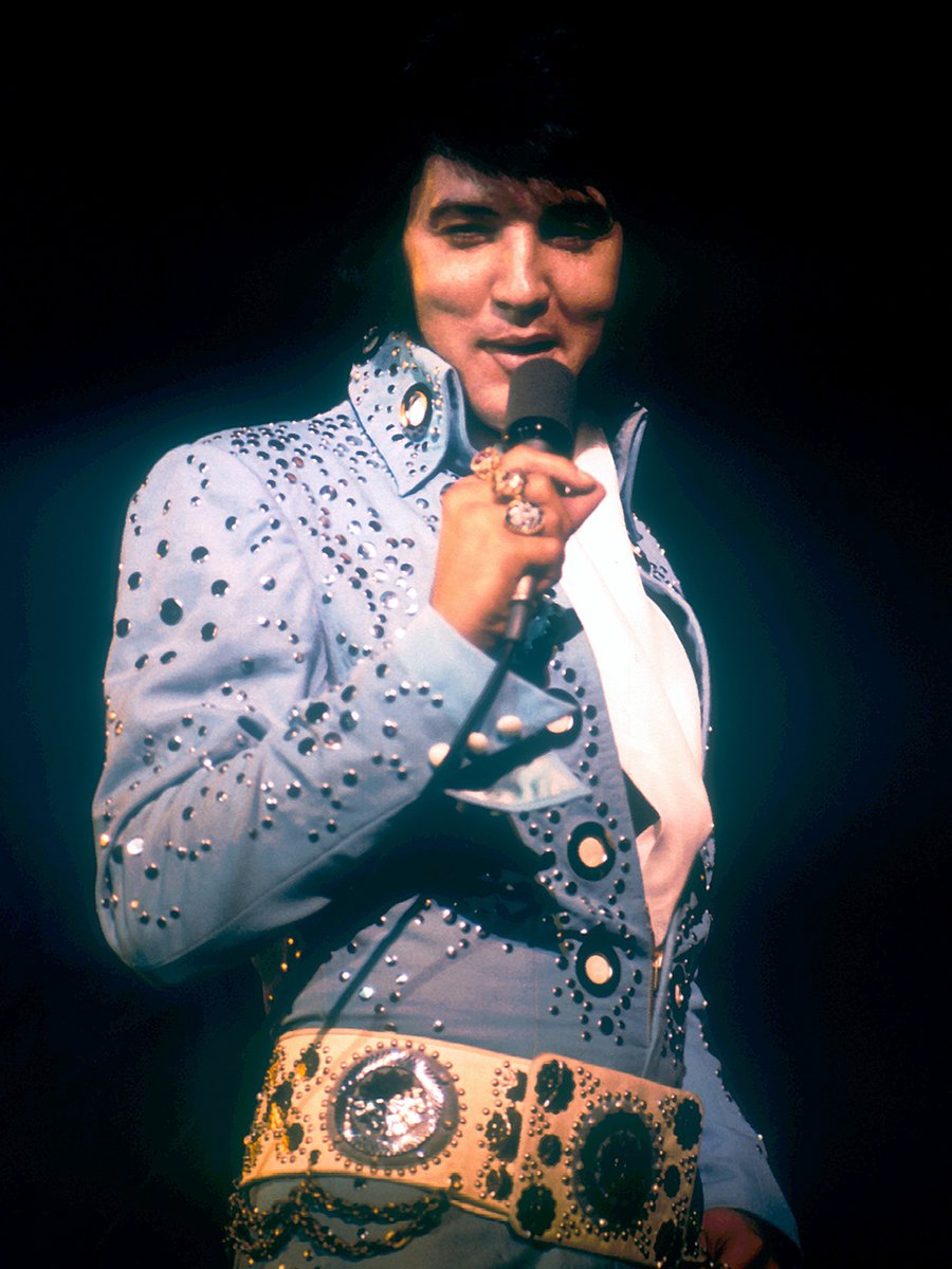 ElvisPresley's tweet photo. “I just missed it. I missed the closeness of an audience, of a live audience. So just as soon as I got out of the movie contracts, I started to do live performances again.”

#ElvisPresley #Icon #Legend #Quote #Singer https://t.co/uNcT7ovcJt