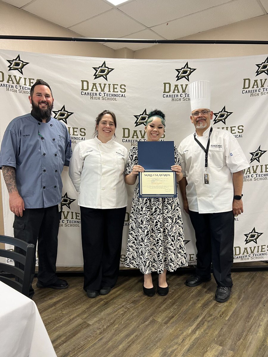 DaviesTechHS's tweet photo. American Culinary Federation Celebrates Student Success at Davies https://t.co/NNhSTf58Ue https://t.co/pZYW0Ttq4w