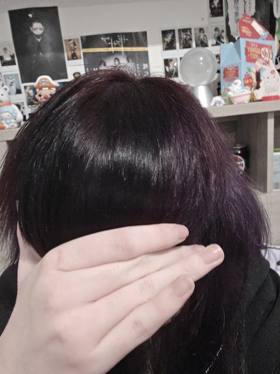 utsumushii's tweet photo. my hair is so silky soft.. #hairmodel https://t.co/lMXHuF1Ddm